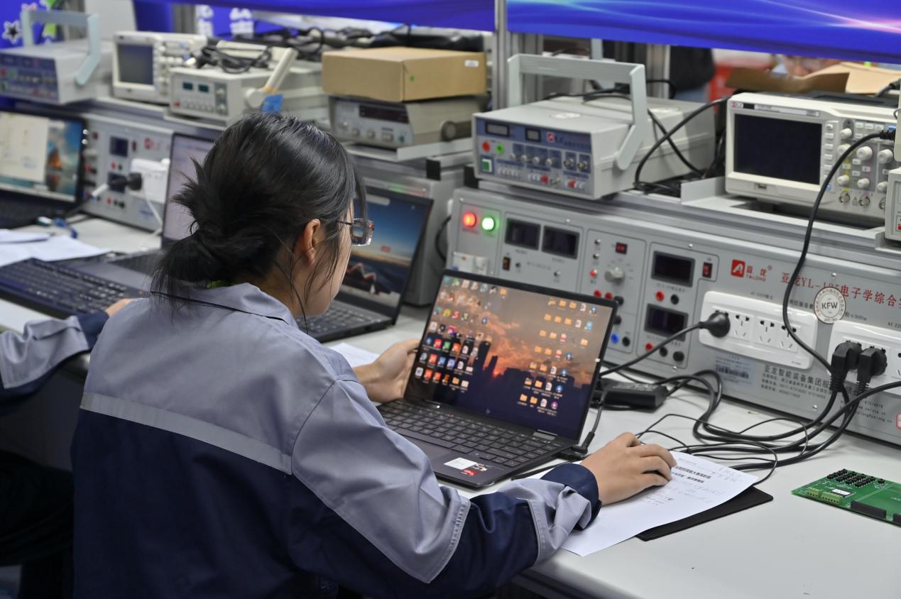 我校成功承辦2023年云南省職業(yè)院校技能大賽“智能電子產(chǎn)品設計與開發(fā)”賽項，以賽促學助推技術人才培養(yǎng)